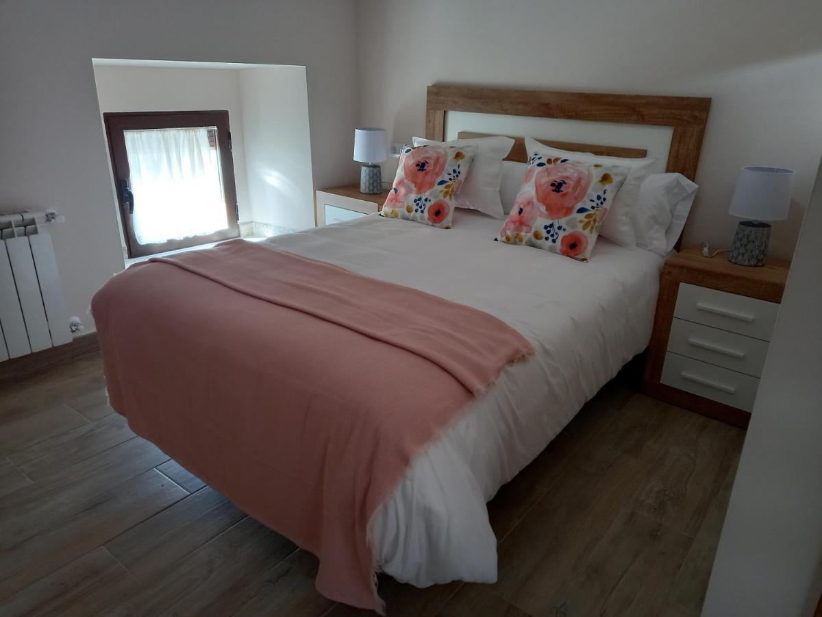 La Lagareta De Olivia Guest House Trevejo Bagian luar foto