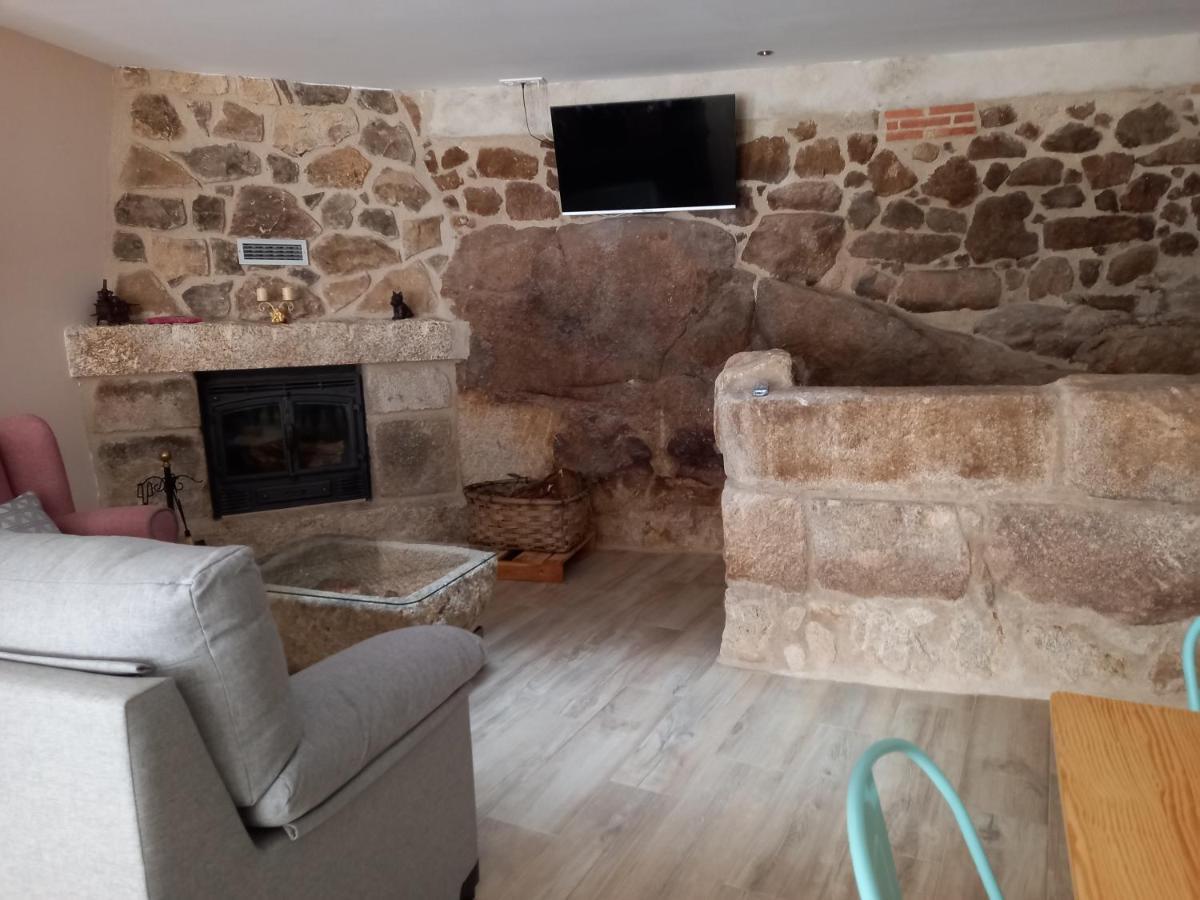 La Lagareta De Olivia Guest House Trevejo Bagian luar foto